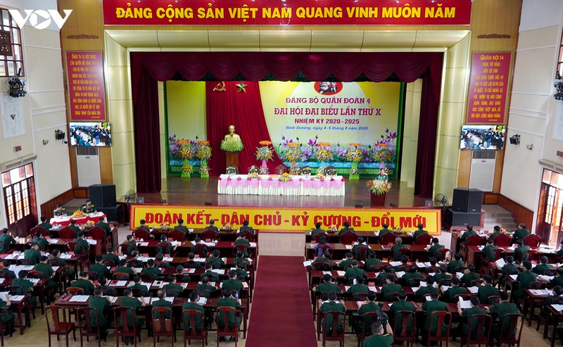 thu truong bo quoc phong du dai hoi dai bieu dang bo quan doan 4 hinh 1