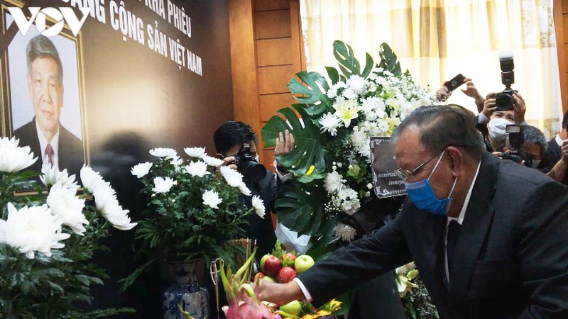 lanh dao cap cao trung quoc va lao vieng nguyen tong bi thu le kha phieu hinh 3