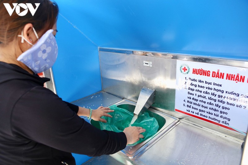 da nang phat 20 tan gao bang atm giup ​dan ngheo hinh 2
