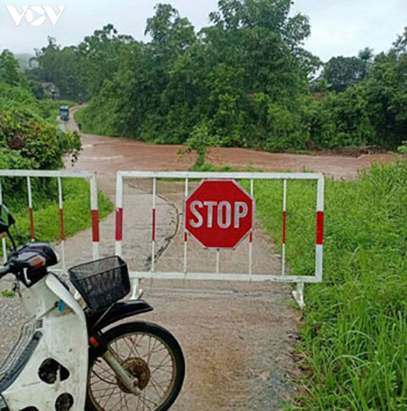 ho chua yen lap, quang ninh bat dau xa tran de dam bao an toan hinh 2