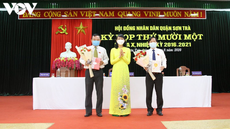 da nang kien toan chuc danh chu tich 4 ubnd quan, huyen hinh 2