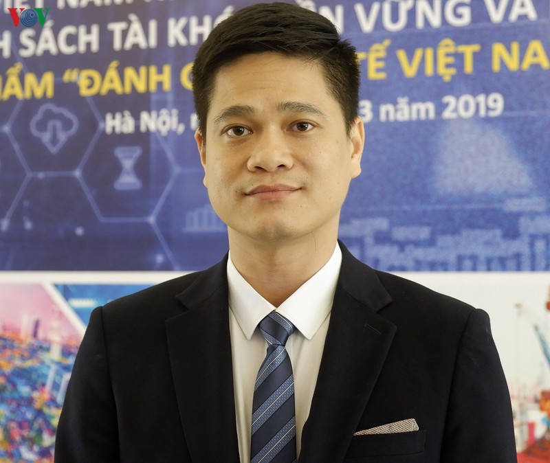 co cau ngan sach nha nuoc: van chua on dinh va thieu ben vung hinh 2