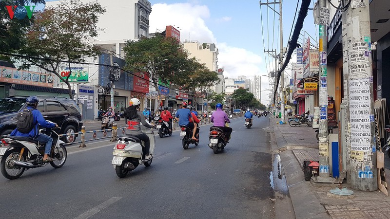 nhieu "diem nong" giao thong tai tp.hcm thong thoang la thuong hinh 4