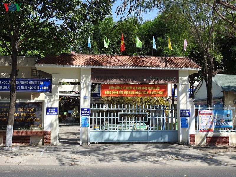 hoc sinh kon tum tro lai truong tu thu hai tuan sau ngay 17/2 hinh 1