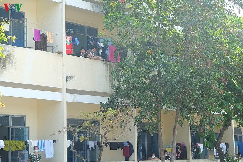 nhung phu nu tan tinh trong khu cach ly phong, chong covid-19 hinh 5