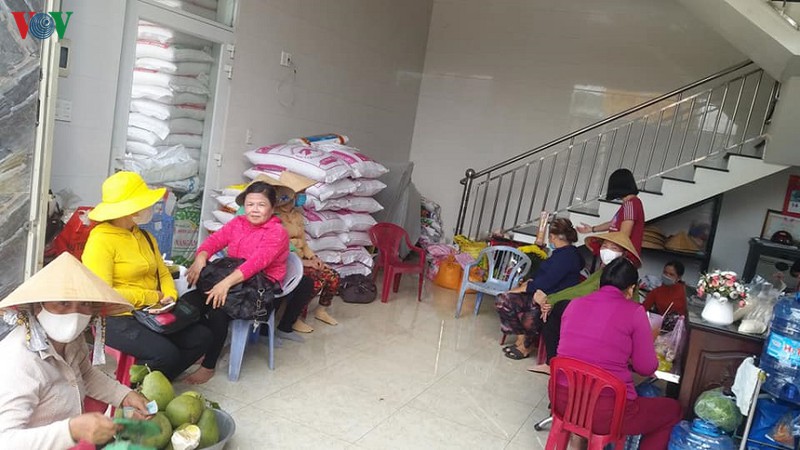 dbscl: nghich ly gia lua tang, gia gao "nam mot cho" hinh 3
