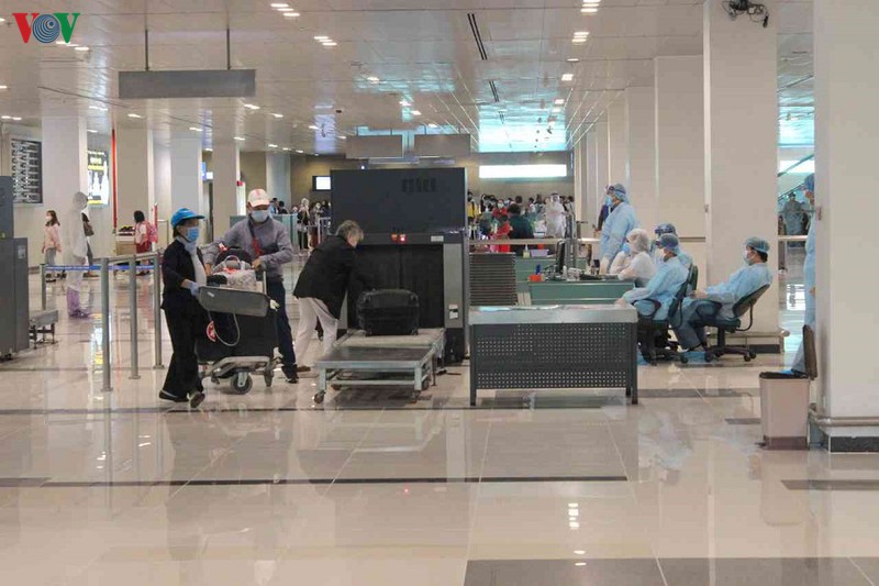 anh: cang hang khong quoc te can tho don chuyen bay tu singapore hinh 1