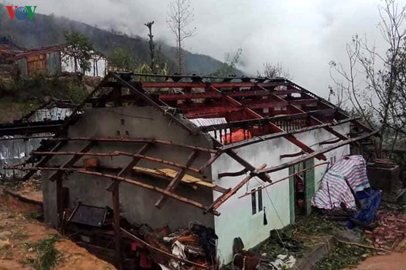 nhieu xa bien gioi huyen phong tho, lai chau tan hoang vi mua da, gio loc hinh 9