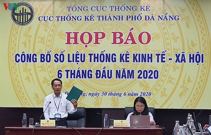 lan dau tien kinh te da nang tang truong am trong 23 nam hinh 1