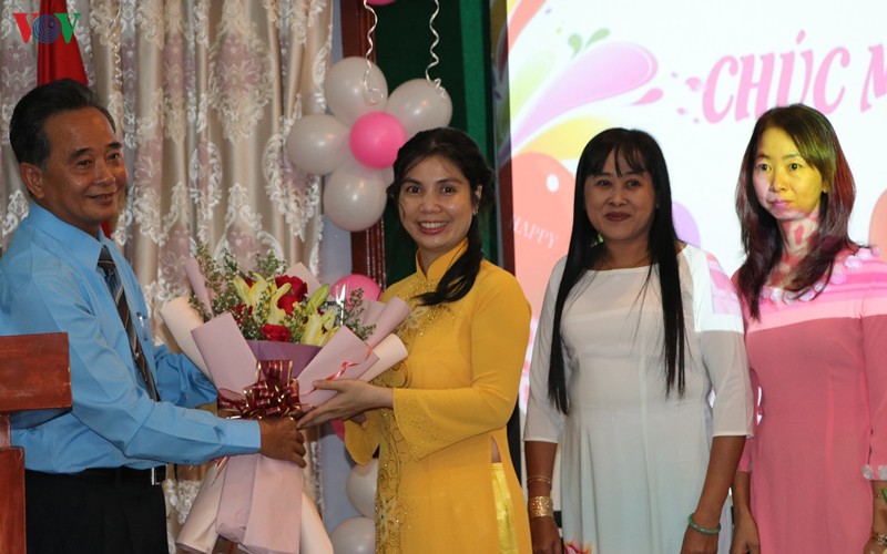 hoi phu nu khmer-viet nam to chuc chao mung ngay quoc te phu nu 8/3 hinh 1