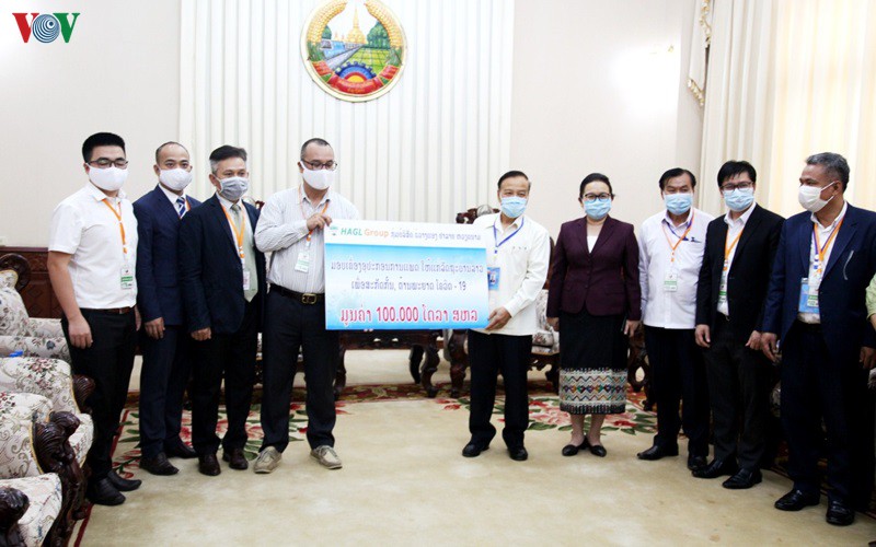 doanh nghiep viet nam ho tro lao 100.000 usd chong dich covid-19 hinh 1