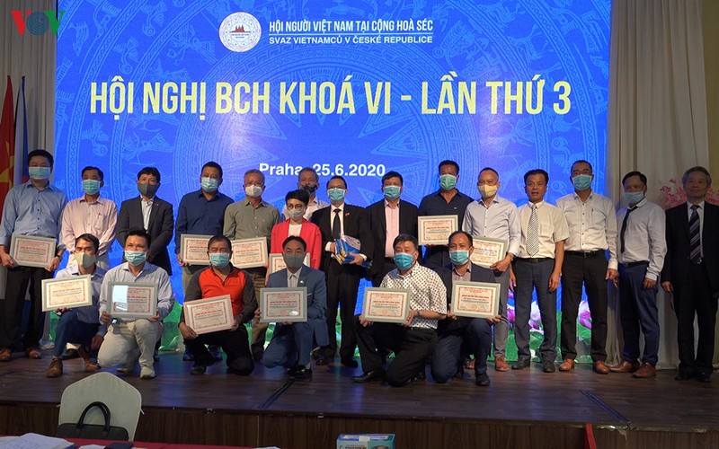 vinh danh to chuc va ca nhan trong phong chong dich covid-19 tai sec hinh 1
