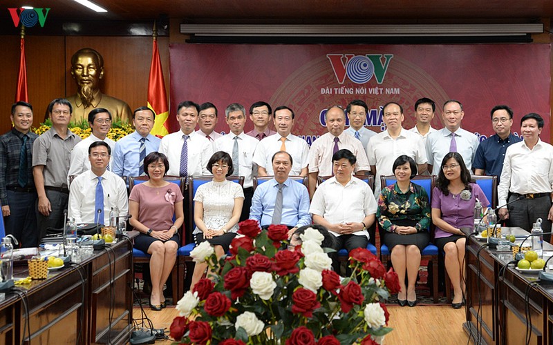 vov gap mat truong cac co quan dai dien viet nam tai nuoc ngoai  hinh 8