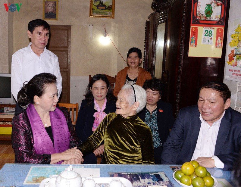 chu tich quoc hoi lam viec voi lanh dao tinh quang tri hinh 3
