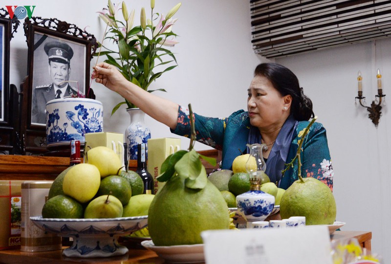 chu tich quoc hoi tham gia dinh cac vi nguyen lanh dao dang, nha nuoc hinh 1