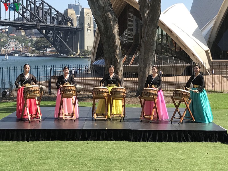 tung bung khai truong le hoi tet nguyen dan canh ty 2020 tai sydney hinh 3
