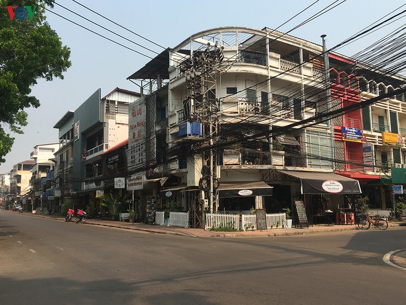 ghi nhan ca mac covid-19 thu 10, lao tam dong cua cac co so y te tu nhan hinh 2