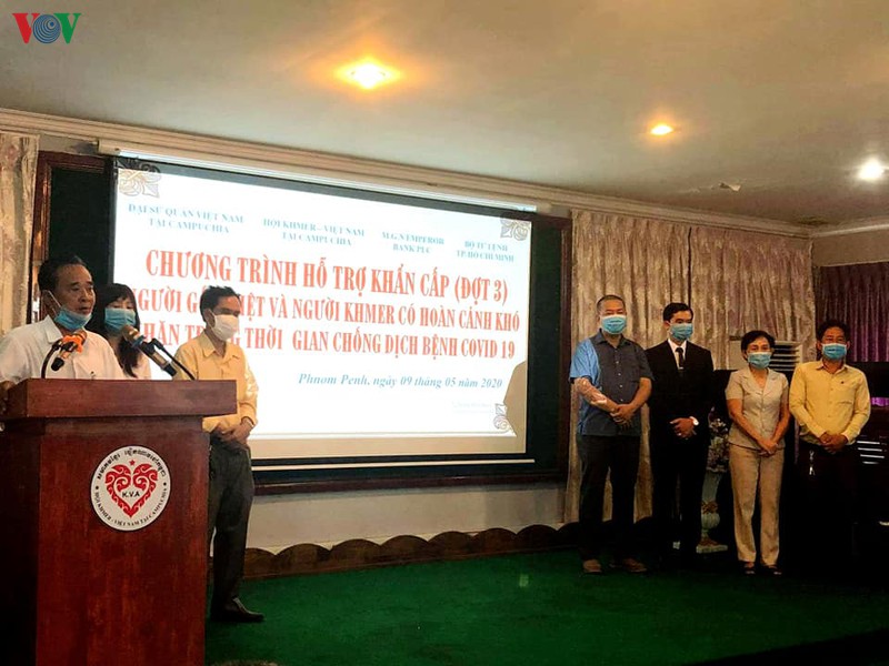 chung tay ho tro kieu bao tai campuchia gap kho khan vi covid-19 hinh 1