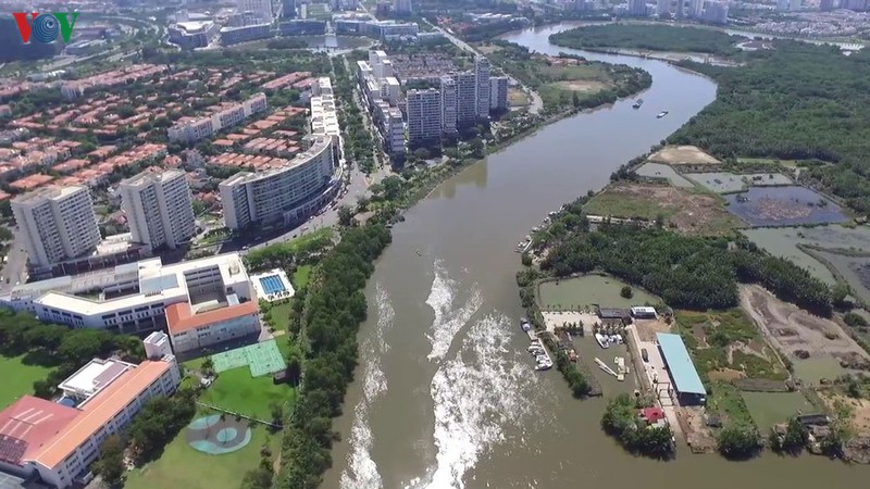 nguoi dan khu nam tp hcm kho vi mui hoi thoi tu bai rac da phuoc hinh 1