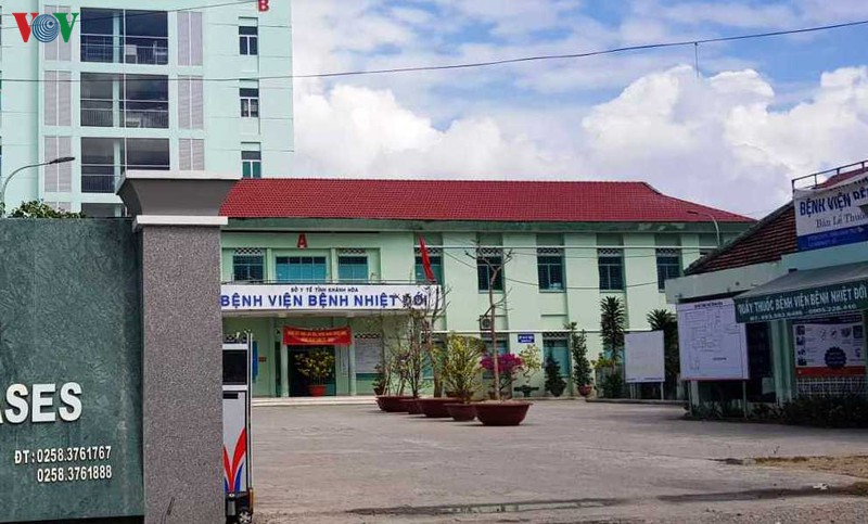 cach ly nu le tan tiep xuc cha con nguoi trung quoc bi nhiem corona hinh 1