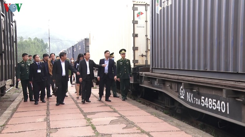 lang son thi diem xuat khau nong san qua ga duong sat quoc te dong dang hinh 2