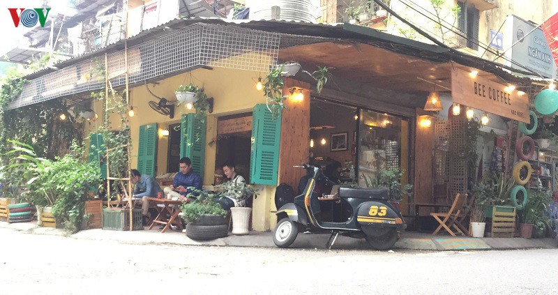 hang quan dong cua hang loat thoi covid-19 o ha noi hinh 1