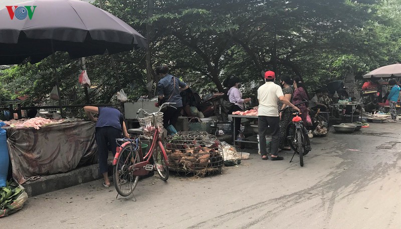 chong dich covid-19: cho va sieu thi hang hoa phong phu, suc mua khong dot bien hinh 2