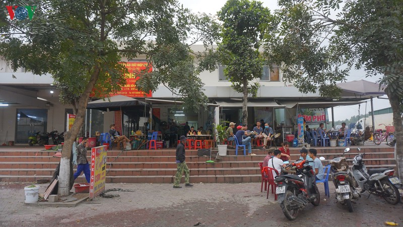 lao cai: pho phuong, ben xe thua vang; cua khau, cho dem dong nghit nguoi hinh 9