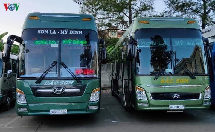 son la "sap" san phuong tien phong khi phai van chuyen nhieu nguoi hinh 2