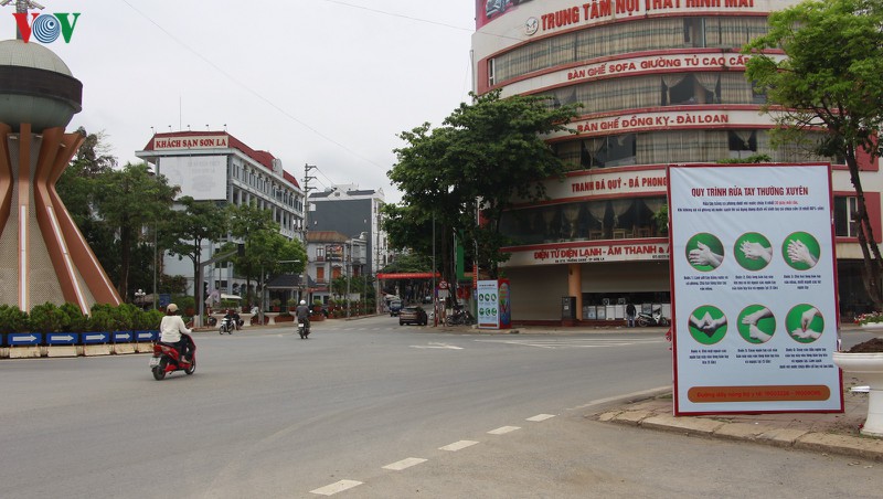 cho dan sinh son la thuc hien tot quy dinh phong chong dich covid-19 hinh 3