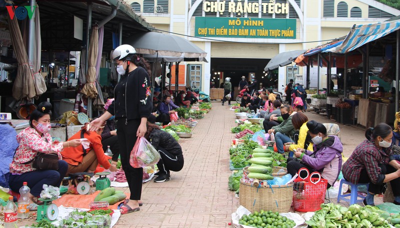 cho dan sinh son la thuc hien tot quy dinh phong chong dich covid-19 hinh 7