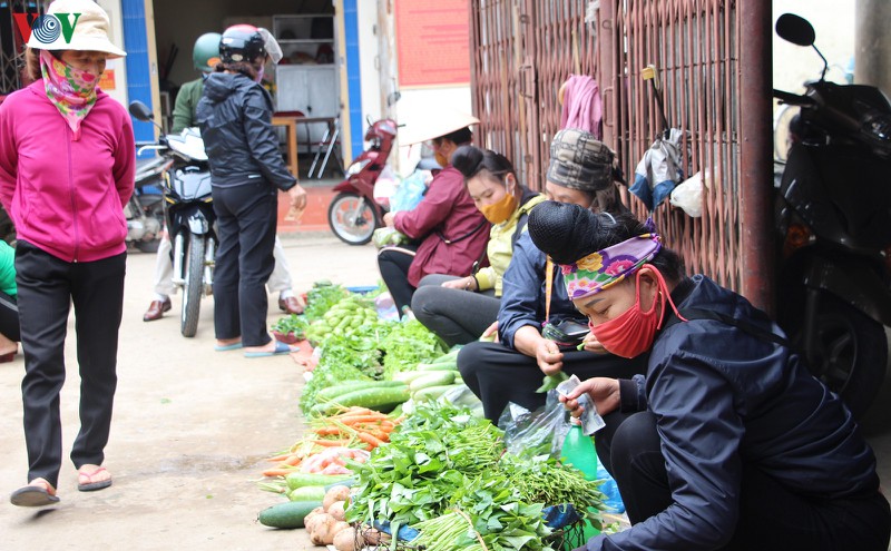 cho dan sinh son la thuc hien tot quy dinh phong chong dich covid-19 hinh 8