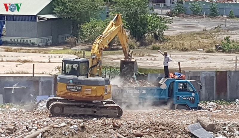 bai rac xay dung hoat dong xuyen dich: dan keu cuu, chinh quyen bat luc hinh 3
