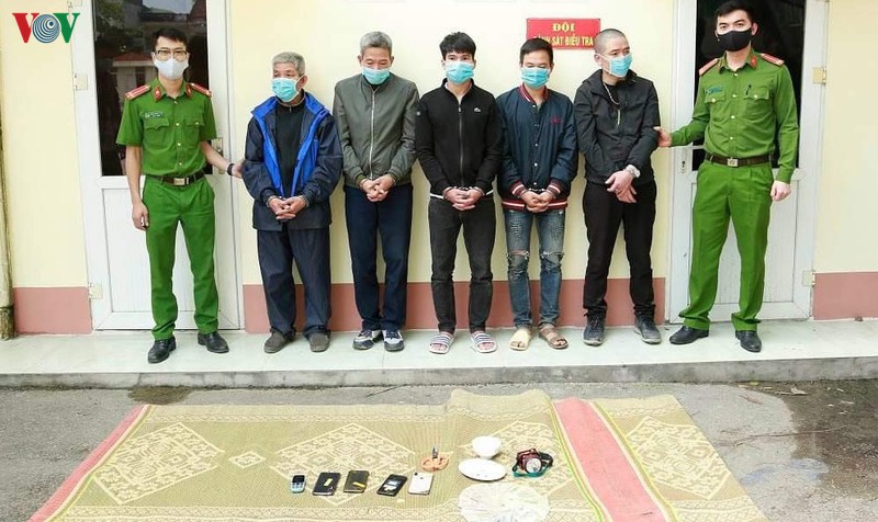 pha soi bac di dong, tam giu hinh su 5 con bac o tien yen, quang ninh hinh 1