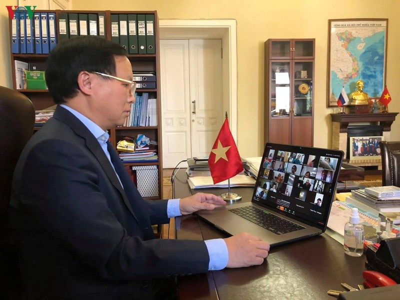 tu van truc tuyen ve chong dich covid-19 cho cong dong nguoi viet tai nga hinh 1