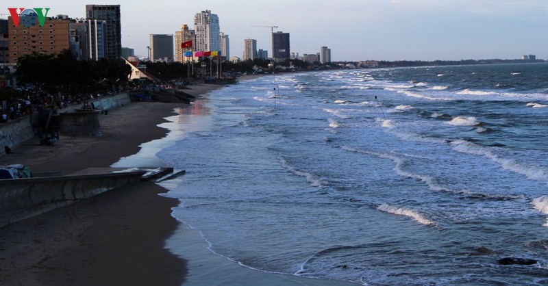 ngan chan hon 4.000 luot khach xuong cac bai tam tai vung tau hinh 1