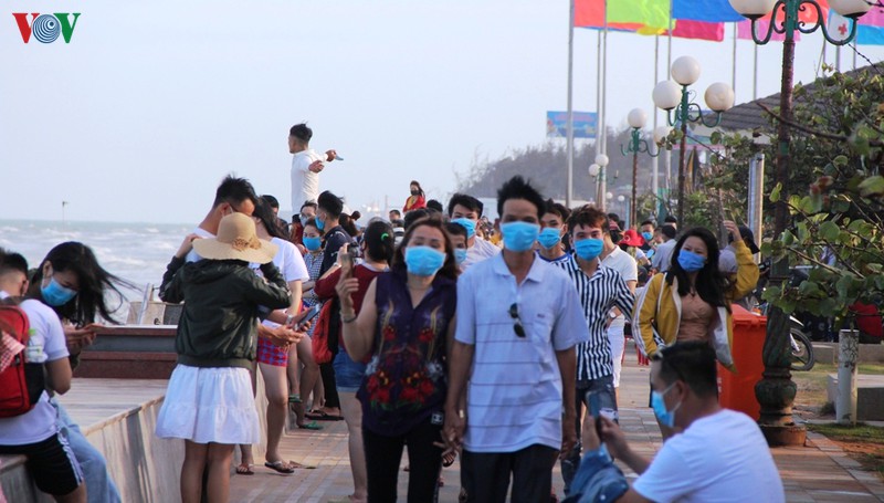 ngan chan hon 4.000 luot khach xuong cac bai tam tai vung tau hinh 3