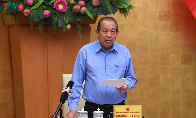 nguoi dan van phai di lai nhieu lan lam dich vu cong hinh 1