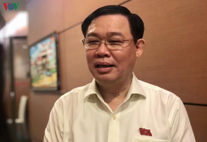 ong vuong dinh hue: "giu lai truong dai hoc va benh vien lon o noi do" hinh 1