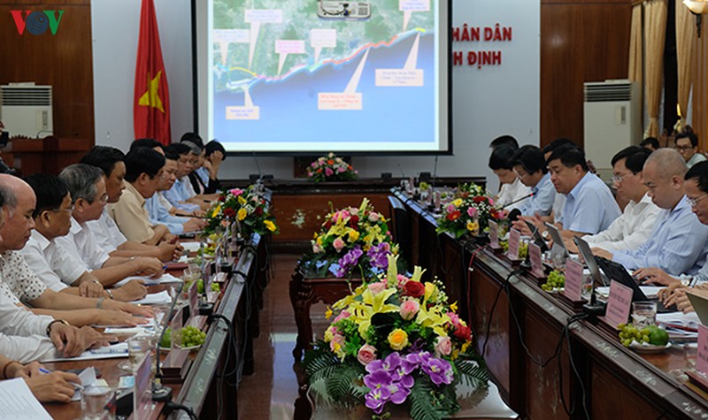 toc do tang truong binh dinh dan dau vung kinh te trong diem mien trung hinh 2