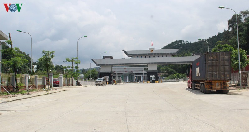 xuat nhap khau 6 thang dau nam o cao bang dat chua day 20% ke hoach hinh 2