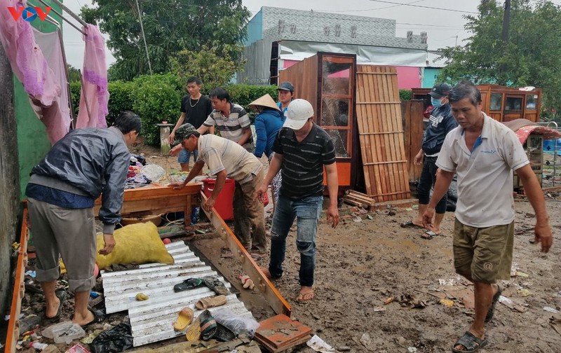 nhieu dia phuong thiet hai nang do dong loc, mua lu hinh 2