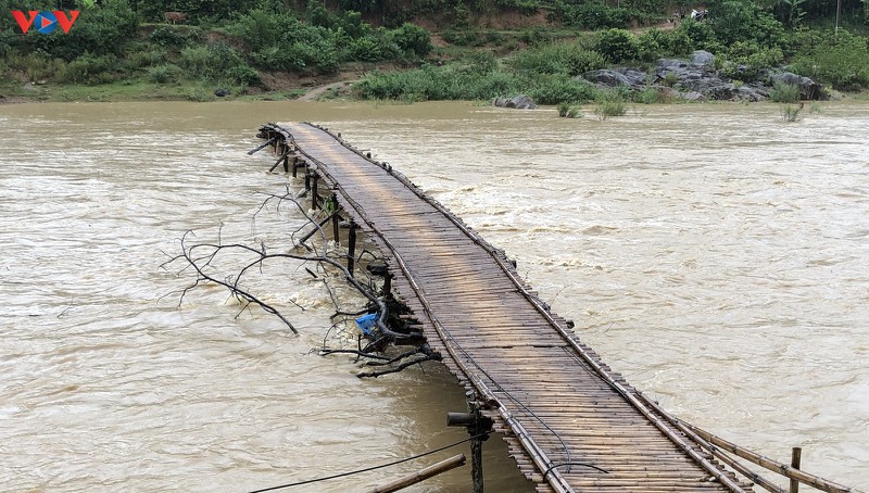 nhieu dia phuong thiet hai nang do dong loc, mua lu hinh 1
