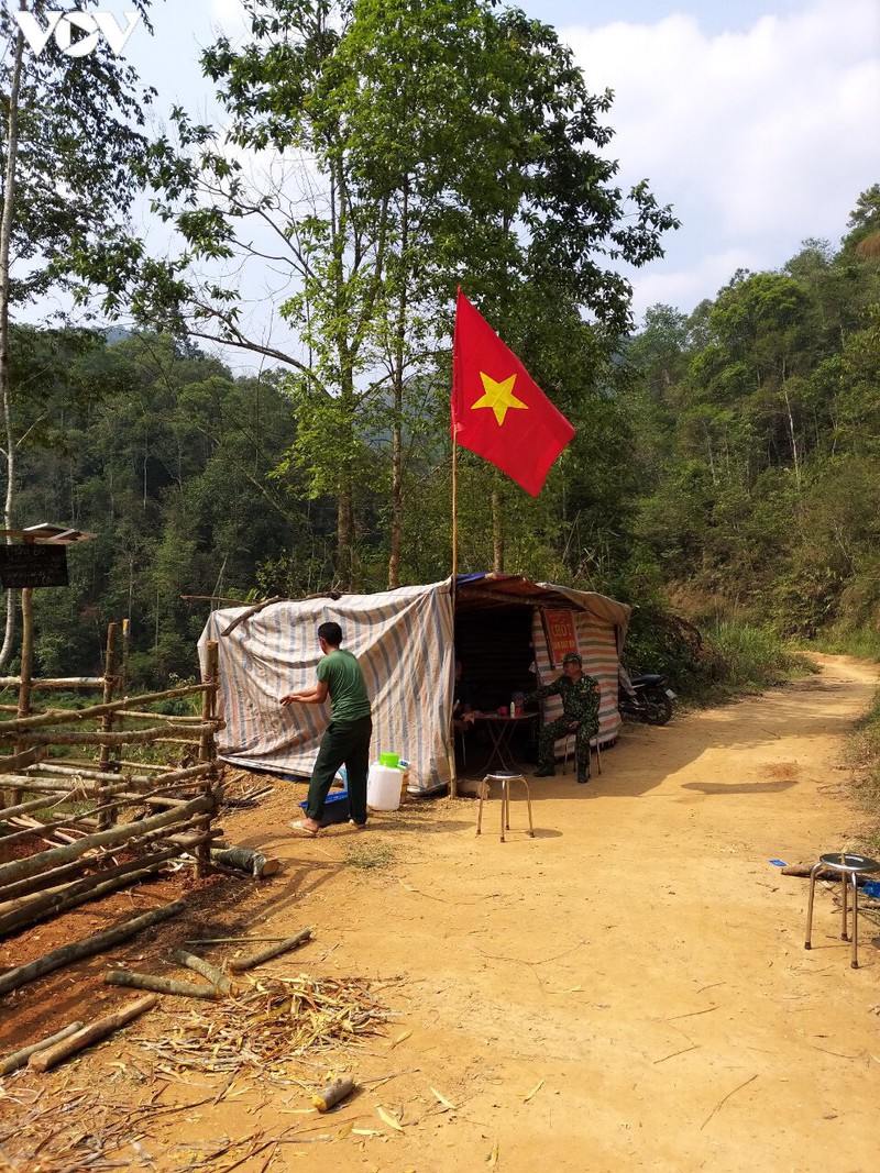 vung vang tren tuyen dau phong chong dich noi bien gioi son la hinh 3