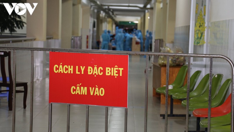 152 nguoi nhap canh trai phep, tphcm lo ngai phat sinh o dich covid-19 hinh 1