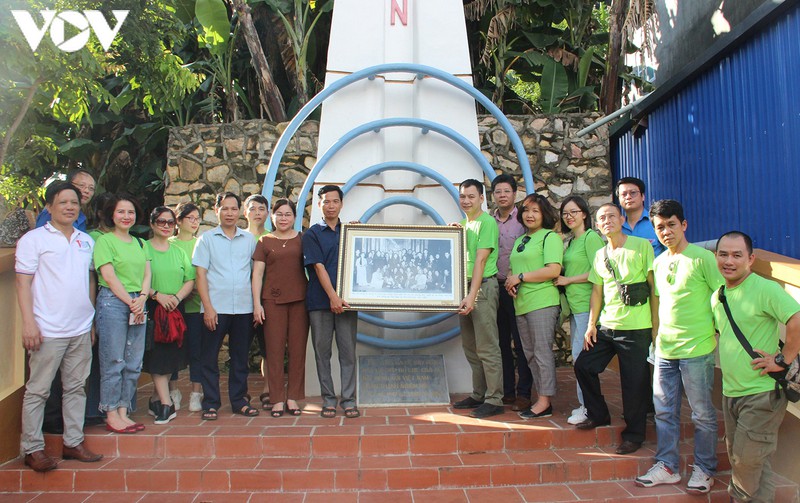 hanh trinh ve nguon "song dai tu noi ay" cua doan vien, thanh nien vov hinh 13