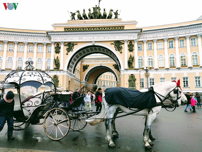 nhung diem du lich noi tieng khong the bo qua o saint petersburg, nga hinh 16