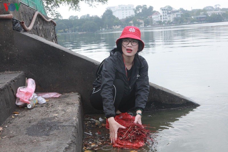 nhon nhip canh nguoi dan thu do tha ca tien ong tao ve troi hinh 11