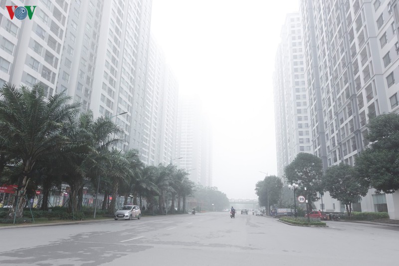 ha noi mit mu trong man suong day dac buoi sang hinh 2