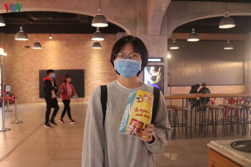 valentine mua dich covid-19, cac dia diem vui choi o ha noi vang nguoi  hinh 7